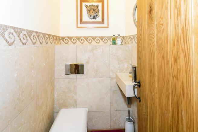 CLOAKROOM