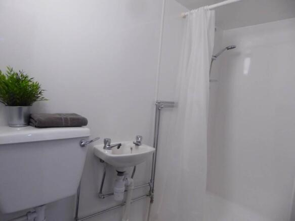 1 bed Flat to rent Image 5