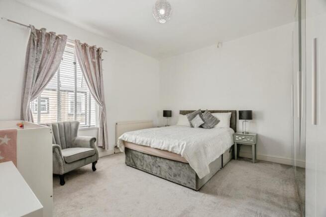 2 bed Terraced for sale Image 10