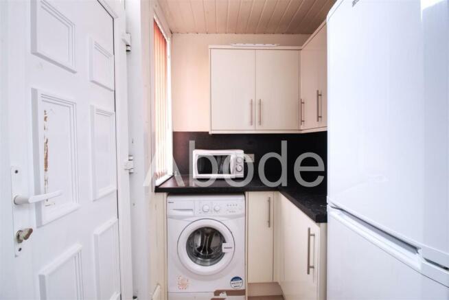 5 bed House to rent Image 7
