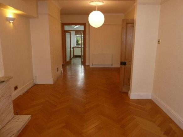 Lounge/Dining Room