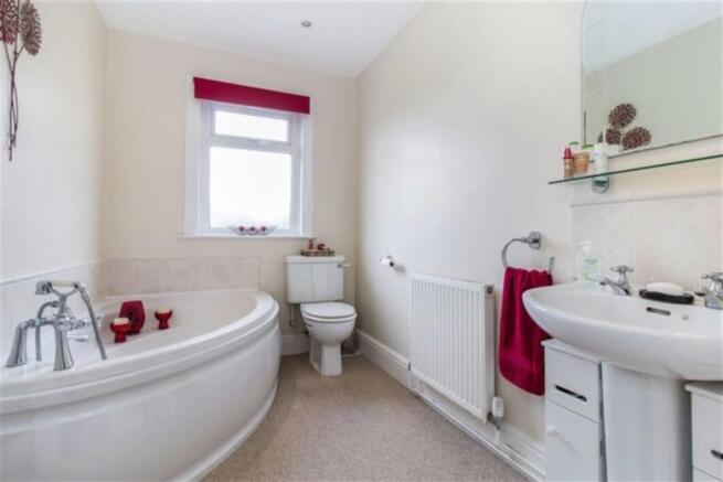 En suite bathroom