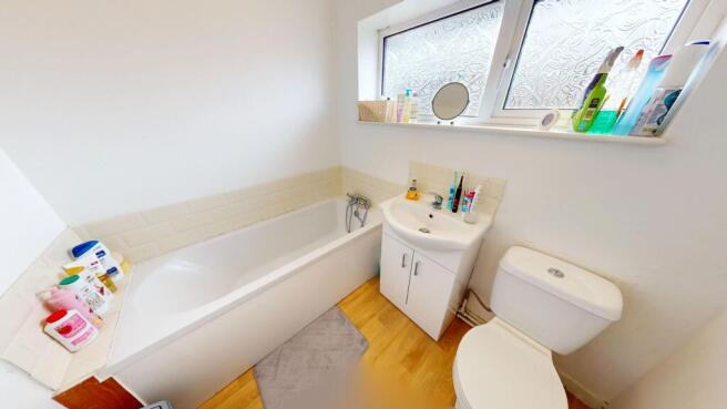 3 bed Terraced for sale Image 10