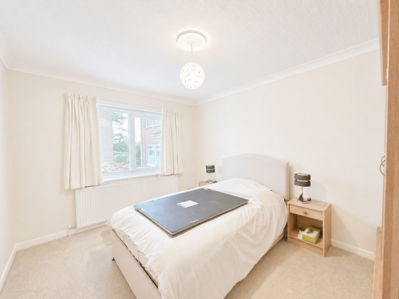 2 bed Flat for sale Image 6