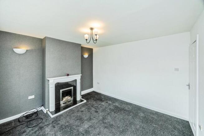 3 bed Semi-Detached for sale Image 9