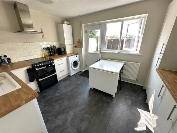 Kitchen/Dining Room