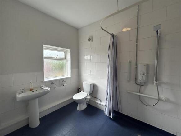 3 bed Terraced for sale Image 8