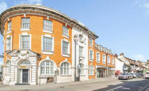 Flat 18, 38 Westcombe House, Windsor Street, Uxbridge UB8 1SB
