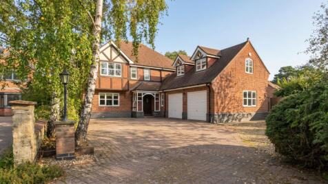 Dovecote Drive, Welton, LN2