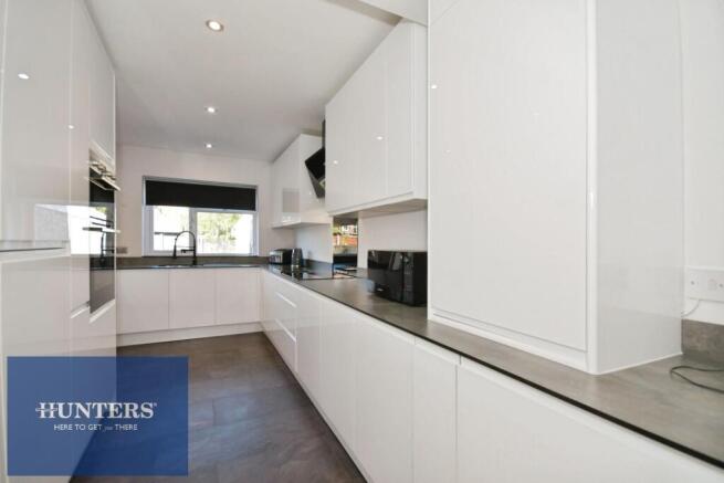 KITCHEN 01.jpg