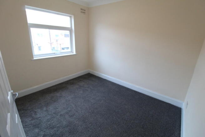 2 bed Terraced to rent Image 7
