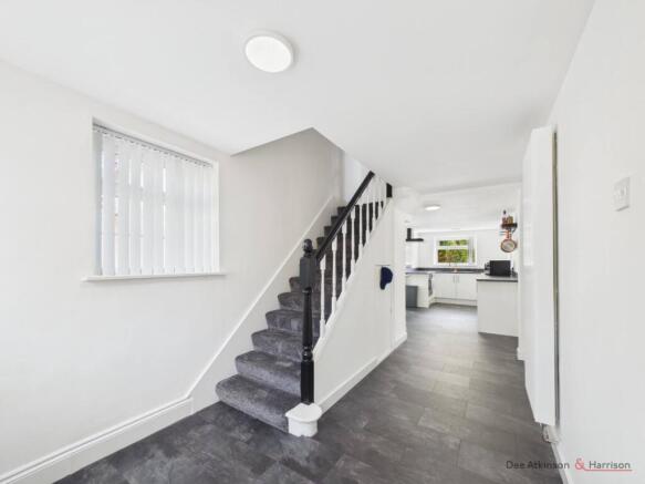 4 bed Detached for sale Image 12