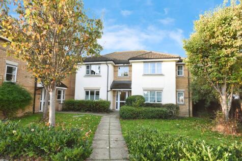 150 Church Road, Romford, RM3