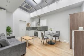 Basement Flat, 3, Southwell Gardens, London SW7 4SB