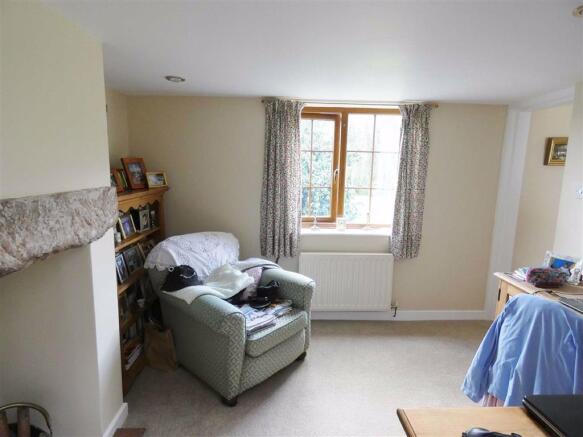 SITTING ROOM