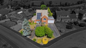 33, Stourton Crescent, Stourton DY7 6RR