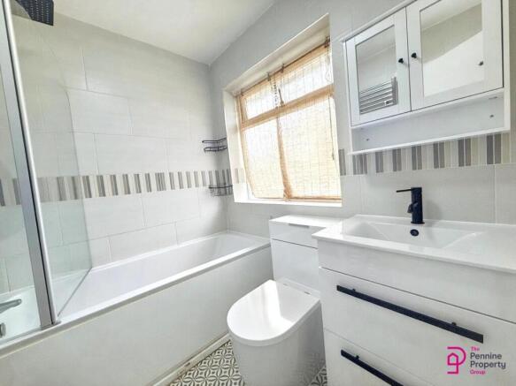 3 bed Semi-Detached to rent Image 10