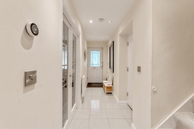 4 bed Detached for sale Image 11