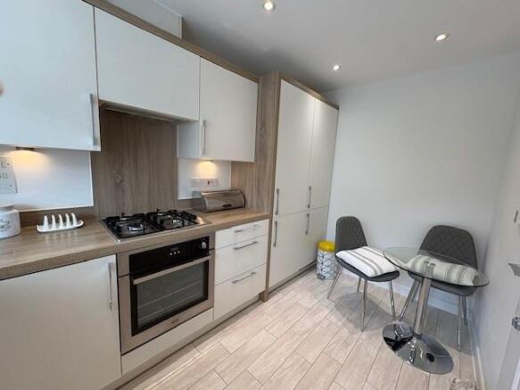 Kitchen 1.jpg