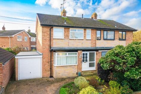 Woodlands Walk, Harrogate, HG2