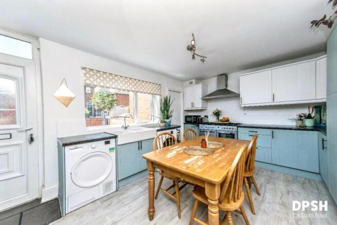 3 bed Terraced for sale Image 3