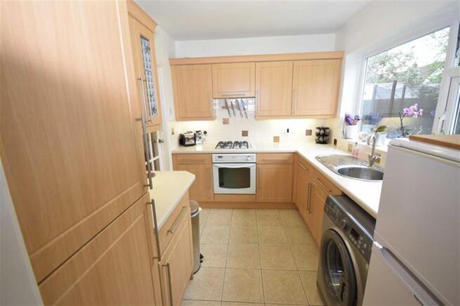 FAMILY KITCHEN