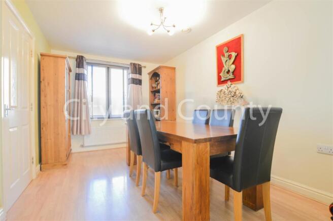 Dining room.jpg