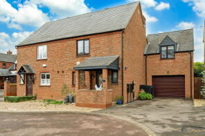 10, Huxley Way, Bishops Cleeve, Cheltenham GL52 7XU