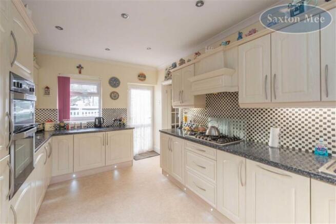 MODERN, CONTEMPORARY KITCHEN