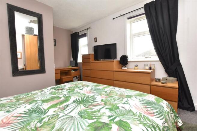 3 bed Semi-Detached for sale Image 10
