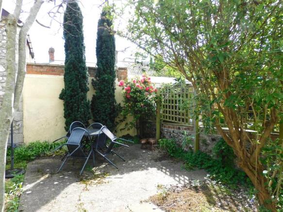 2 Rose Cotts new.JPG