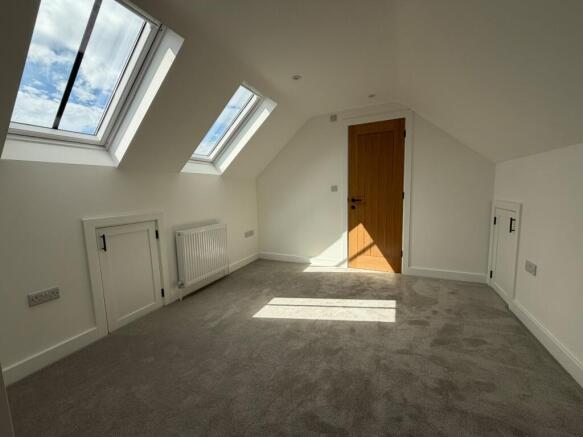 3 bed Terraced for sale Image 8