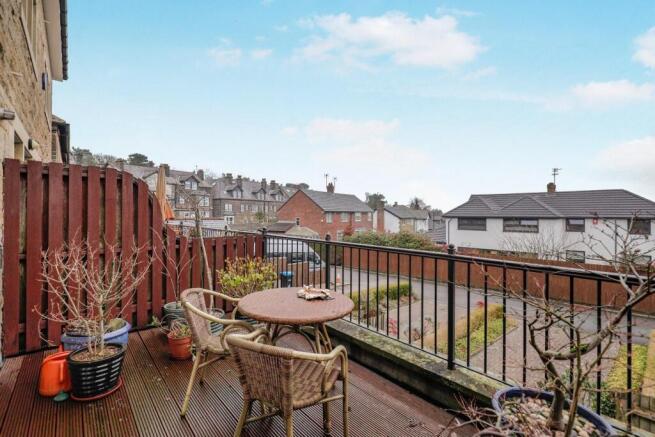 4 bed Town House for sale Image 4