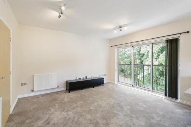 Apartment 26 Kensington Court,, 5C Highfield Road 