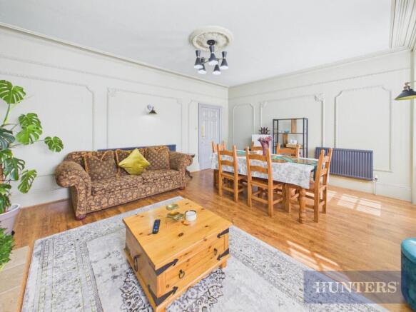 4 bed Terraced for sale Image 8