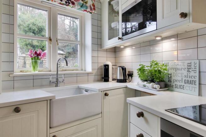Kitchen 1.jpg