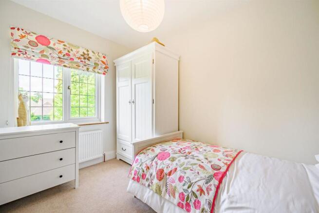 8516013-interior49.jpg