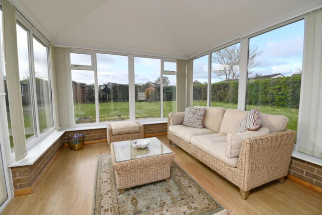 2 bed Detached Bungalow for sale Image 6