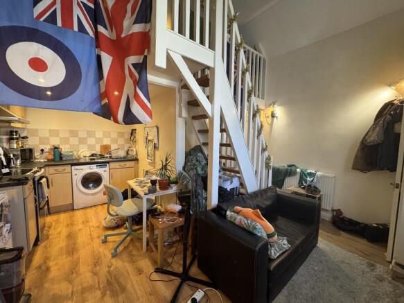 2. Living room 1