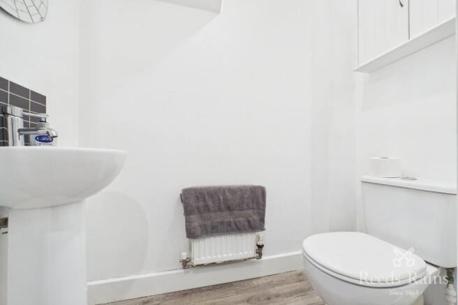 3 bed Terraced for sale Image 8