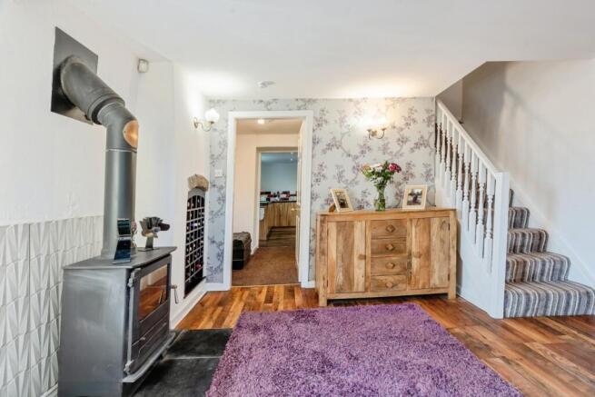 4 bed Detached for sale Image 6