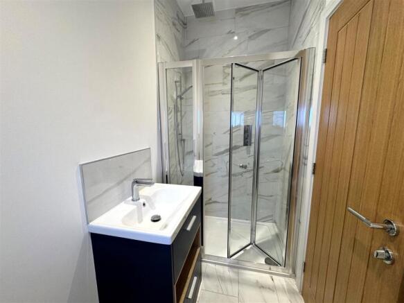 2 bed Detached for sale Image 12