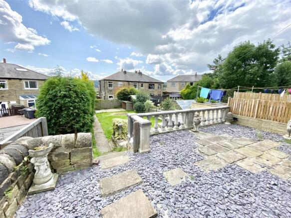 3 bed Town House to rent Image 11