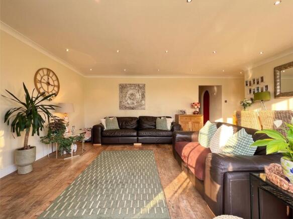 3 bed Detached Bungalow for sale Image 4