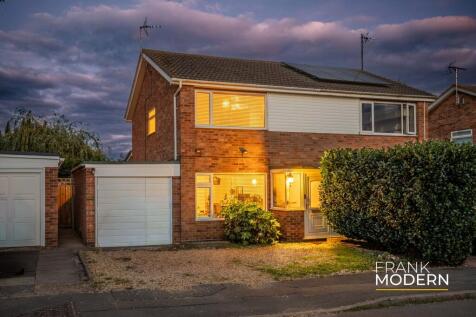 Woodward Close, Stilton, PE7