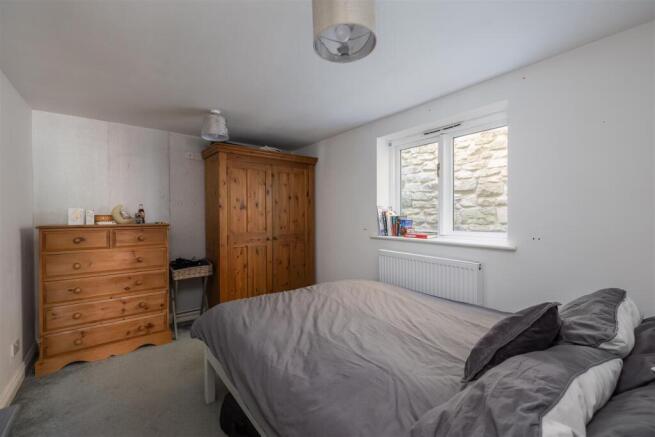 3 bed House for sale Image 7