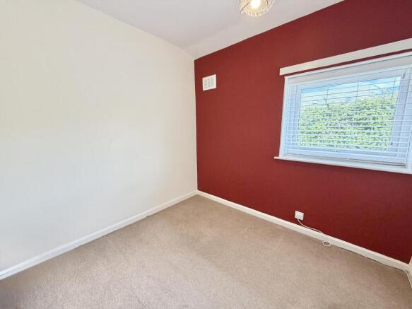 3 bed Terraced for sale Image 12