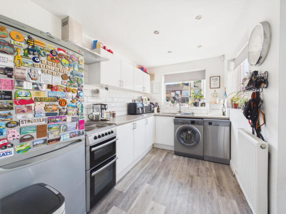 3 bed Terraced for sale Image 8