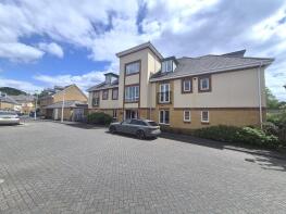 8, 48 Quay House, Doulton Gardens, Poole BH14 8RN