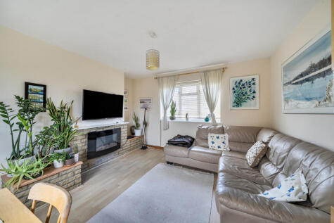 Attlee Road, Hayes